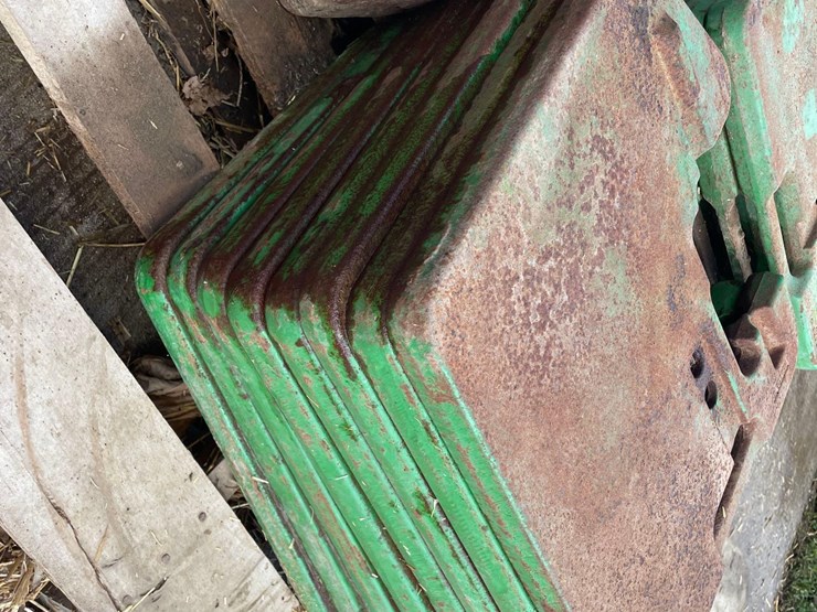 8-john-deere-suitcase-weights-image-2
