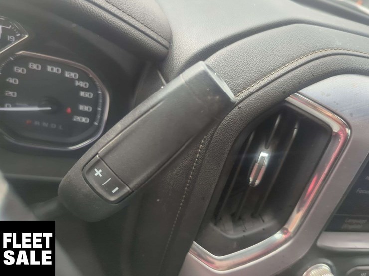2020-gmc-sierra-1500-image-12