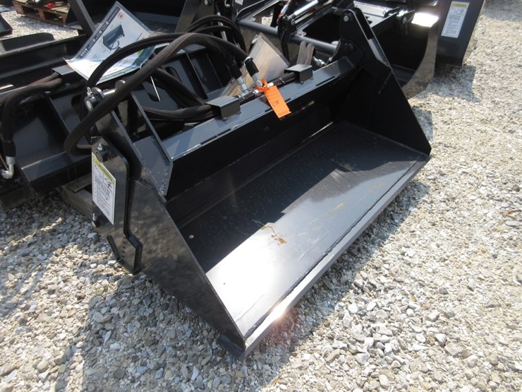 wolverine-mini-skid-steer-combination-bucket-image-1