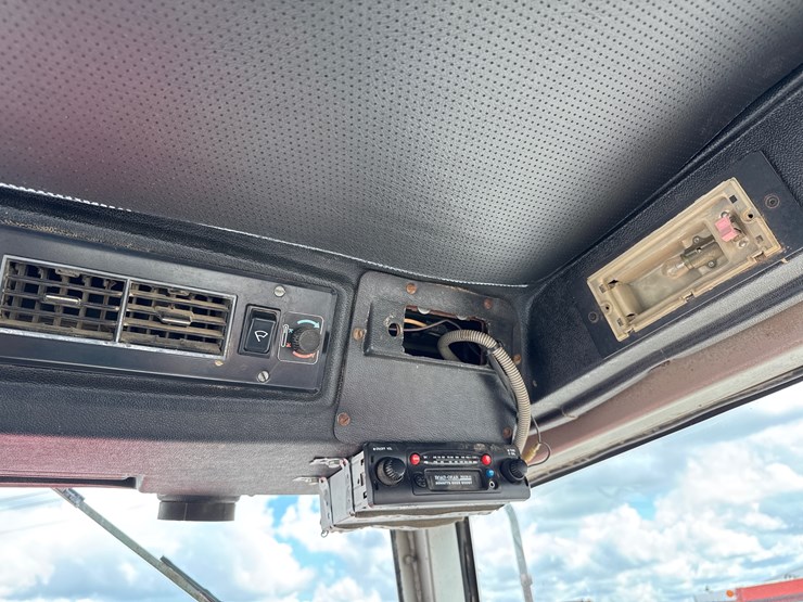 1978-massey-ferguson-2805-image-26