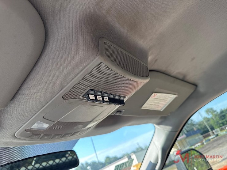 2017-ford-f550-xl-image-26