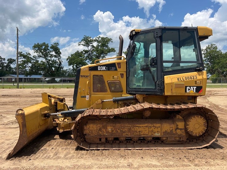 caterpillar-d3k2-lgp-image-1