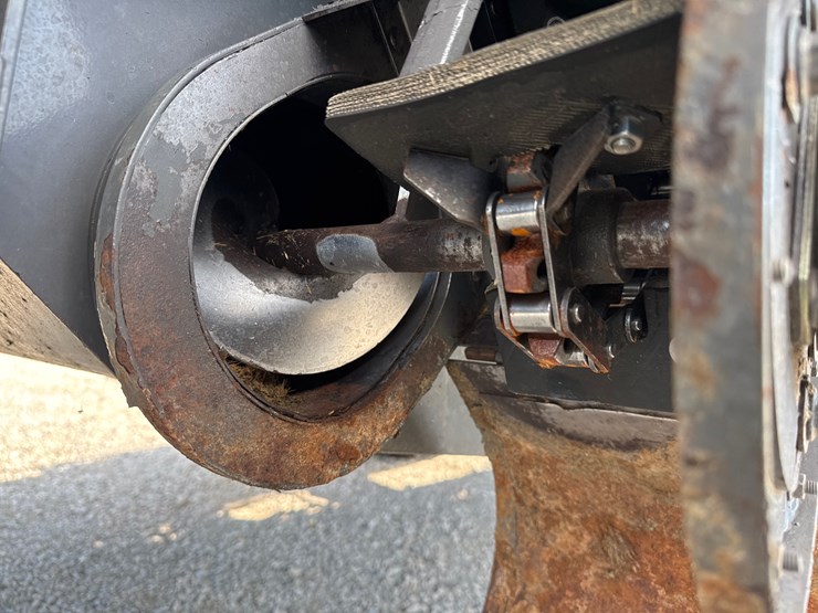 massey-ferguson-9695-image-15