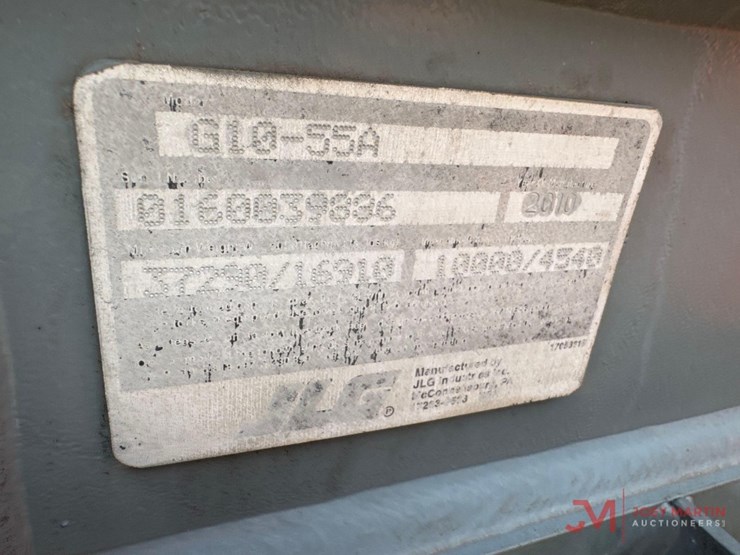 2010-jlg-g10-55a-image-16