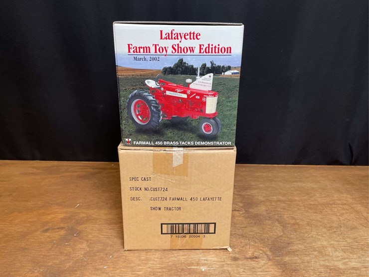 1/16-farmall-450-brass-tacks-demonstrator-2002-lafayette-nib-sc-image-11