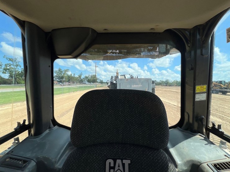 2019-caterpillar-d5k2-lgp-image-42