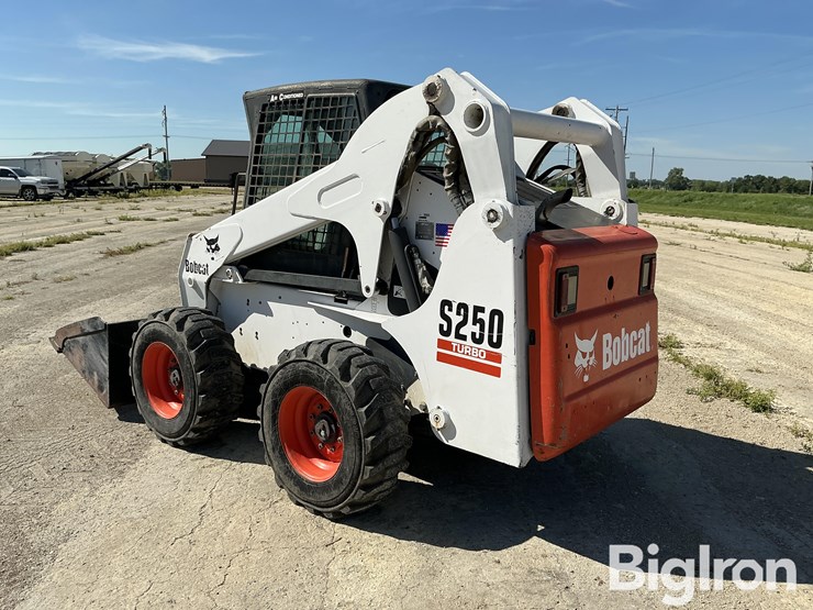 2002-bobcat-s250-image-7
