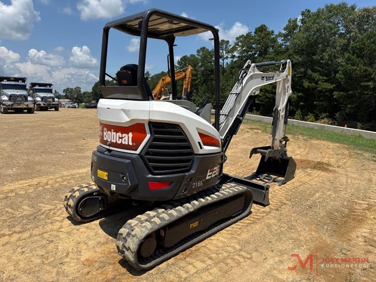 2021-bobcat-e26-image-4