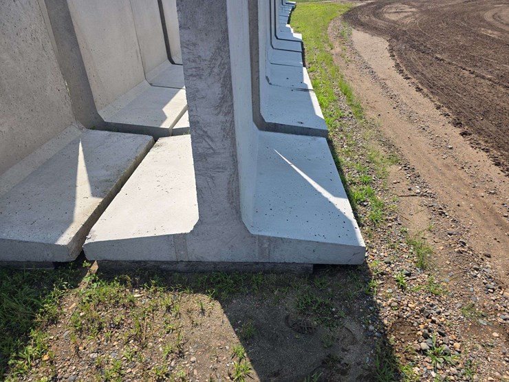 (20)-new-5’-bunker-silo-panels,-8.5’-tall-image-4