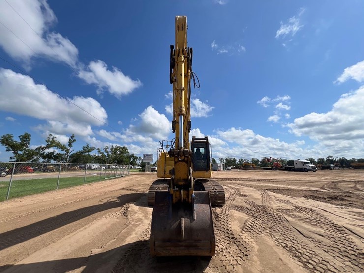 2017-komatsu-pc228us-lc-10-image-7