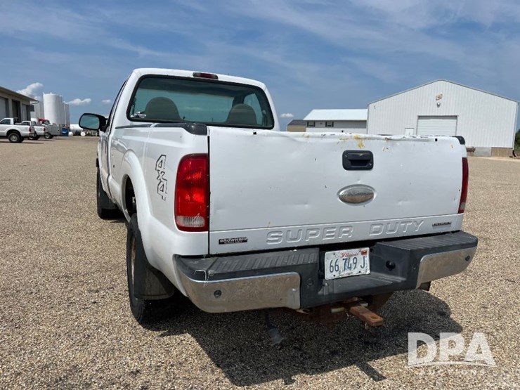 2005-ford-f250-xl-image-13