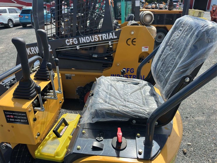 2025-landhero-ldh-kn16-hydraulic-mini-excavator-image-6