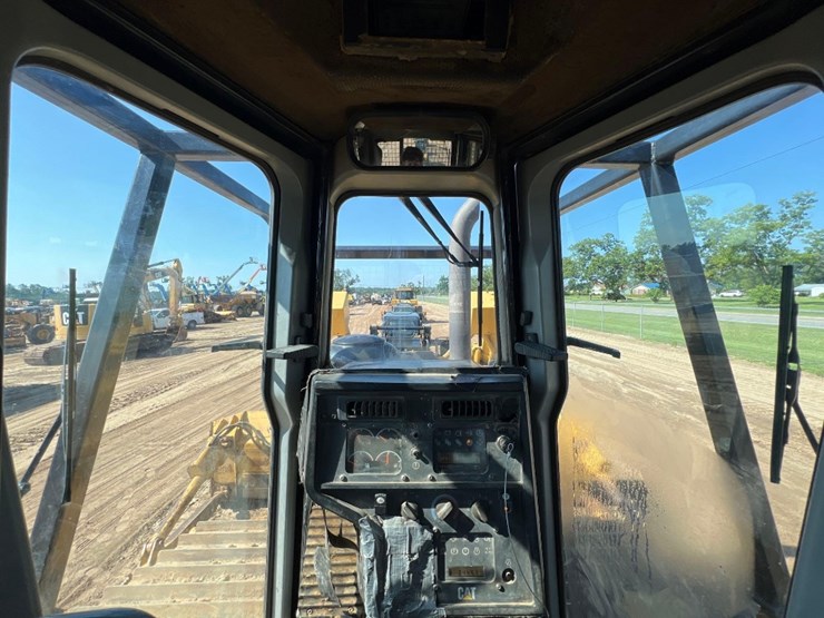 2008-caterpillar-d6t-lgp-image-41