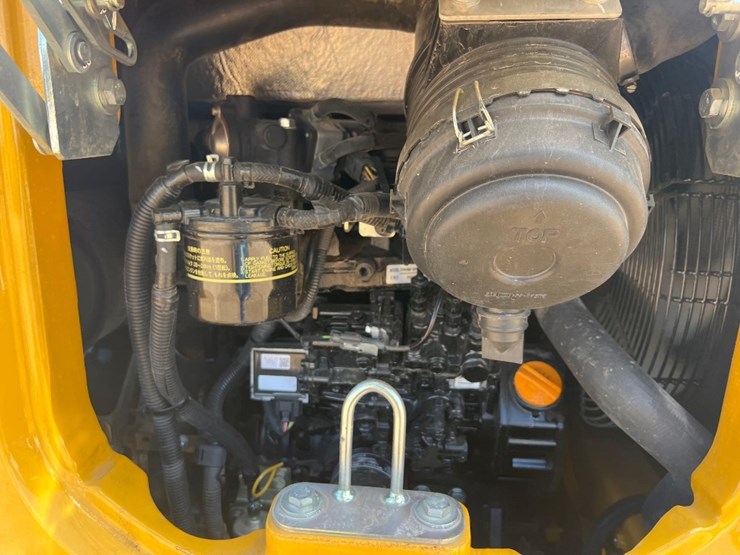 2023-deere-30g-image-19