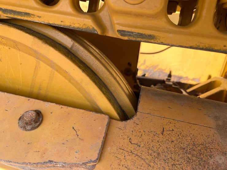 2019-caterpillar-d5k2-lgp-image-12