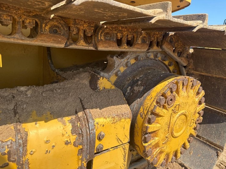 2016-caterpillar-d5k2-lgp-image-14