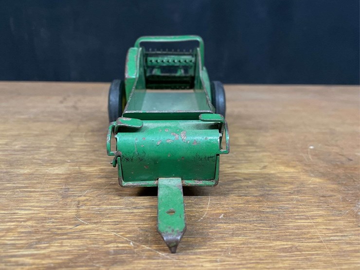 john-deere-16-image-7