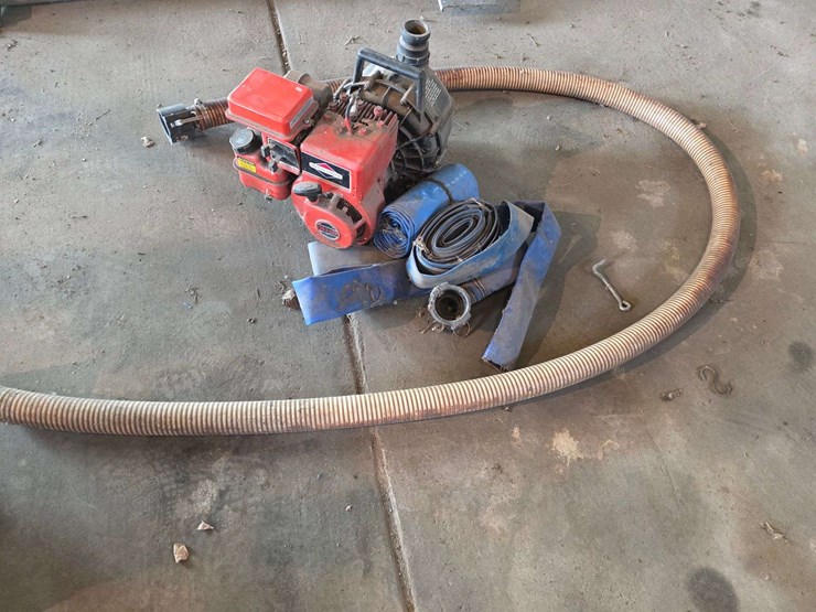3hp-briggs-and-stratton-transfer-pump,-unknown-working-condition,-not-stuck-image-1