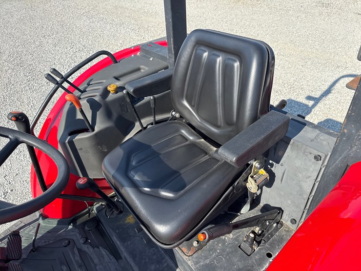 massey-ferguson-3645-image-16