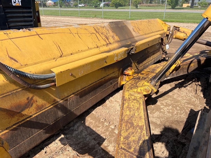 2008-caterpillar-d6t-lgp-image-29
