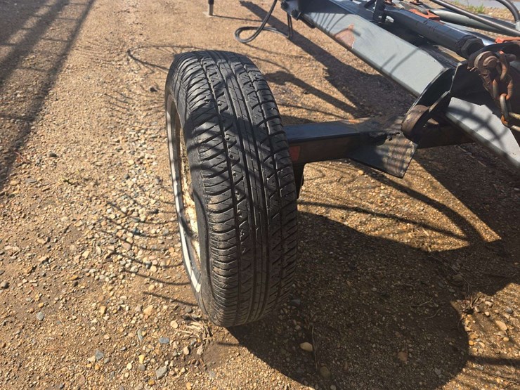 10-wheel-pull-type-wheel-rake,-hydraulic-lift,-brand:-omi-agc,-14”-tires-on-4-bolt-rims-image-12