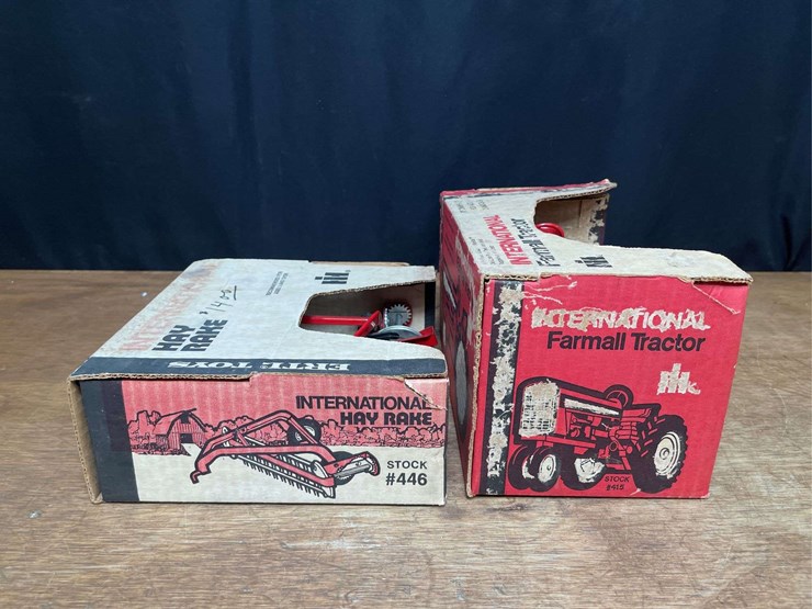 (2)-1/16-ih-544-+-rake-nib-ertl-image-7