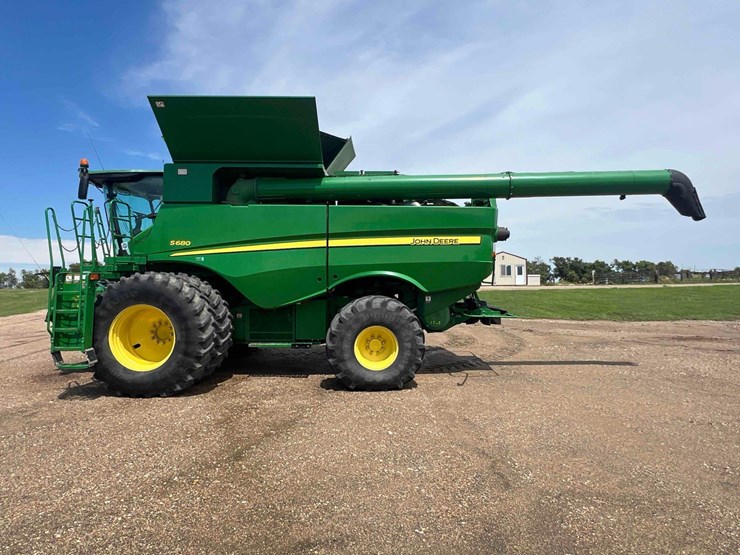 2021-john-deere-s680-image-11