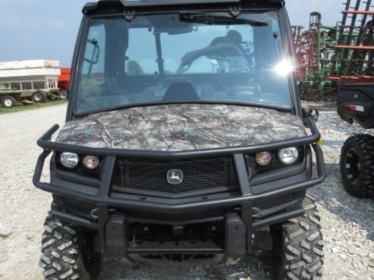 2021-john-deere-xuv835m-image-5