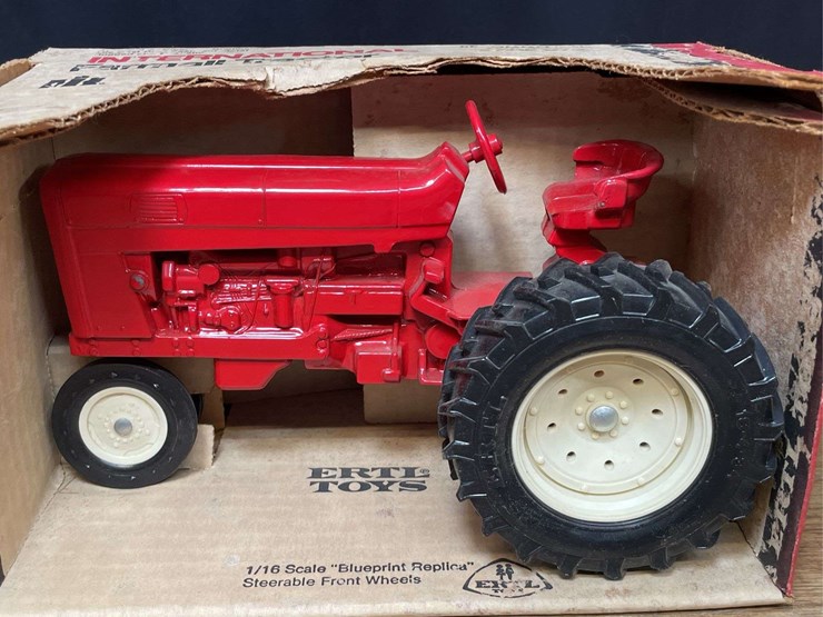 (2)-1/16-ih-544-+-rake-nib-ertl-image-3