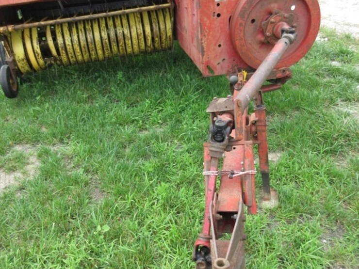 new-holland-273-image-11