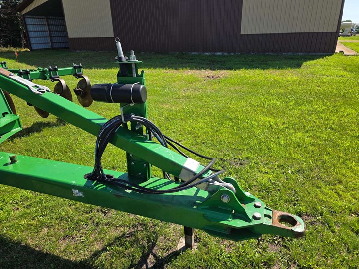2016-john-deere-18-image-74