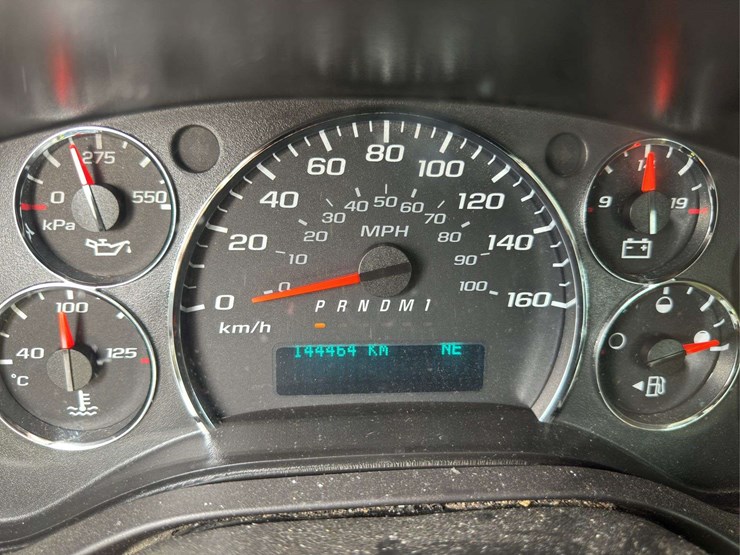 2010-chevrolet-express-2500-image-26