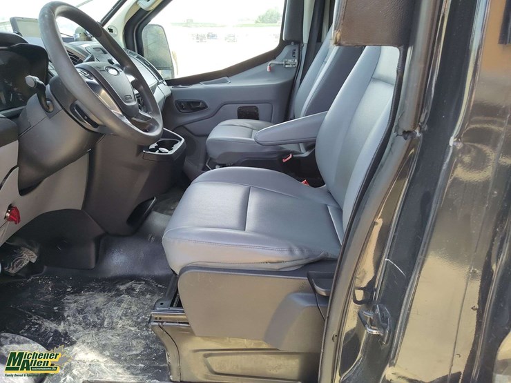 2017-ford-transit-image-7