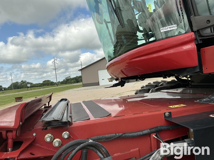 2012-case-ih-8230-image-17