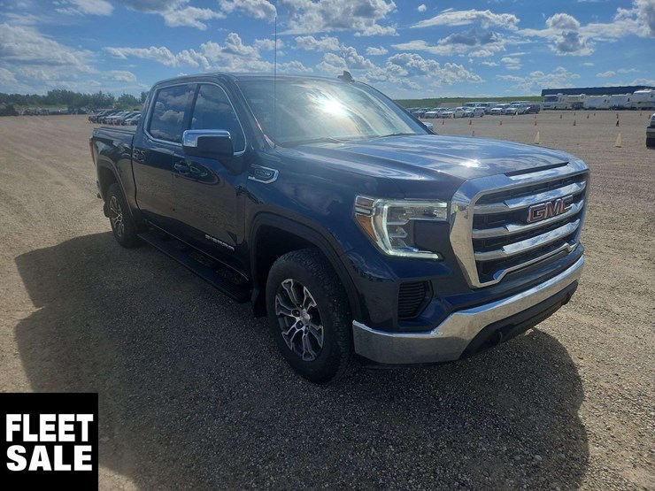 2022-gmc-sierra-1500-image-2