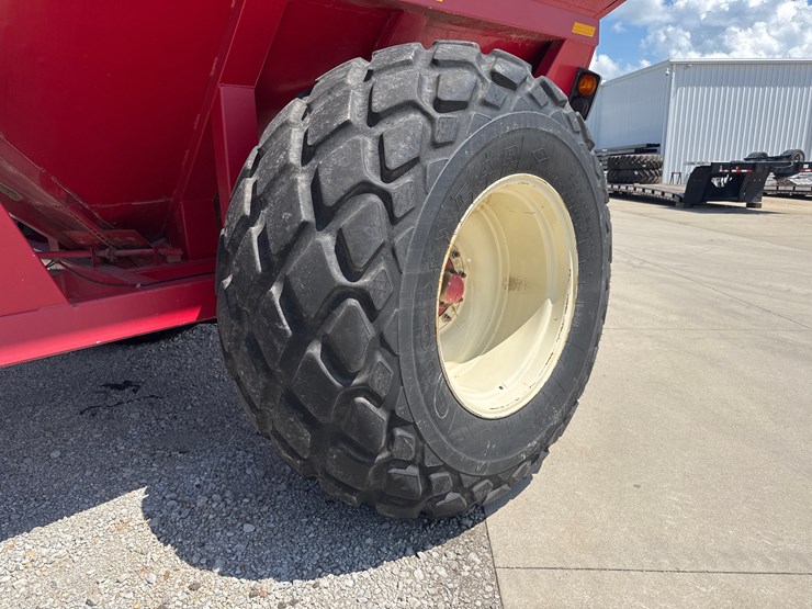 #1083-•-ez-trail-718-grain-cart-(experimental)-image-9