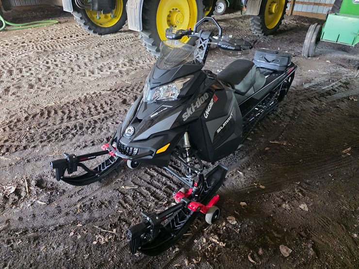 2018-ski-doo-summit-snowmobile,-154”-track,-600-e-tech,-electric-start,-6,565-miles,-comes-with-sled-image-9