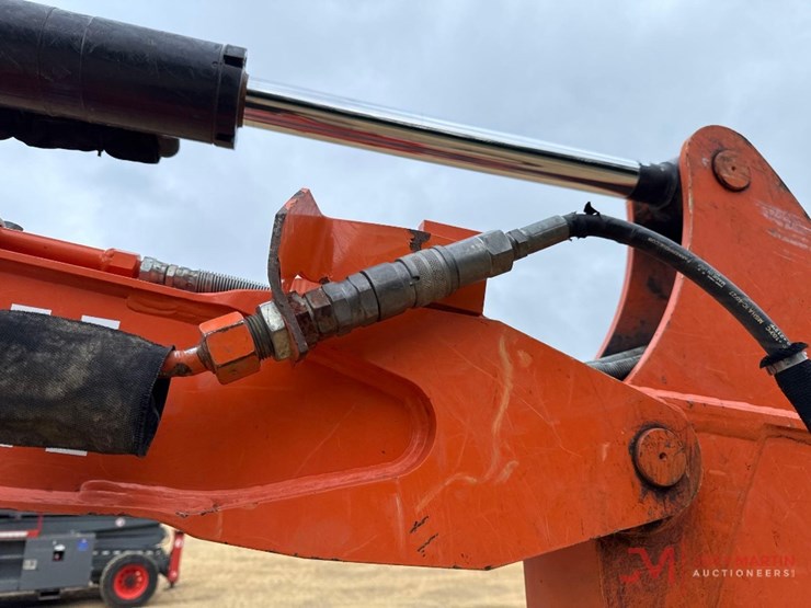hitachi-zaxis-35u-mini-excavator-image-8
