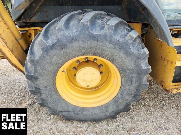 2013-deere-410k-image-24