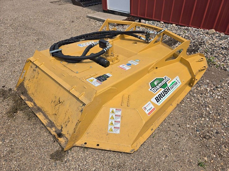 diamond-brush-cutter-pro-skid-loader-brush-cutter,-21-28-gpm-flow,-72”,-2-blades,-approx-4-hours-on-image-1