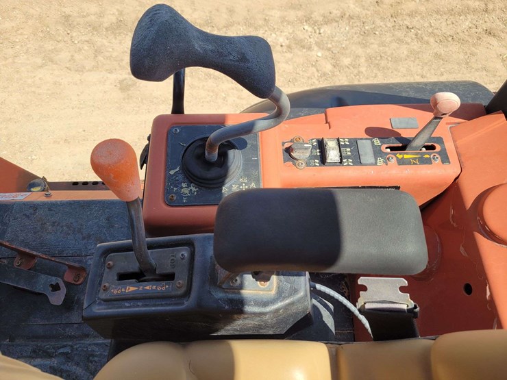 2006-ditch-witch-rt75-image-13