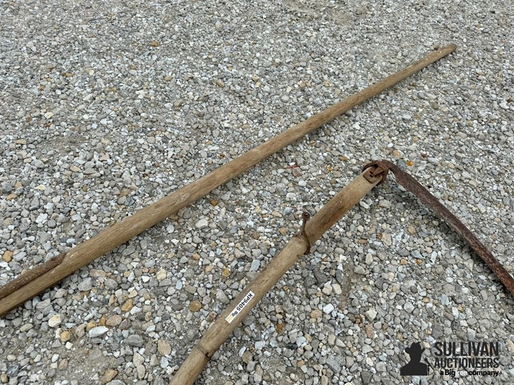 antique-spoon-&-scythe-hand-tools-image-12