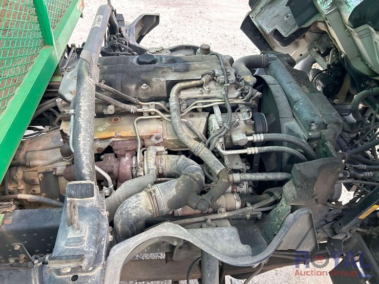 2007-mitsubishi-fuso-fe84d-image-8