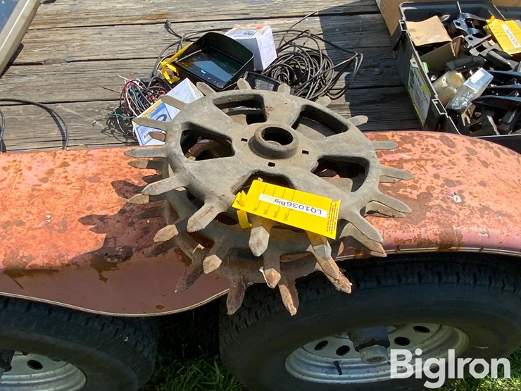 planter-spike-closing-wheels-image-2