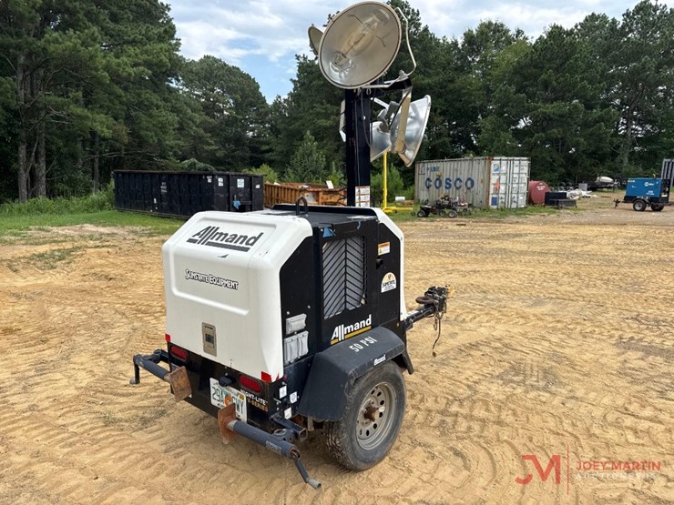 2019allmand-nite-lite-v-series-towable-light-tower-image-2