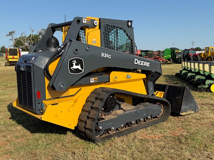 2023-deere-331g-image-4