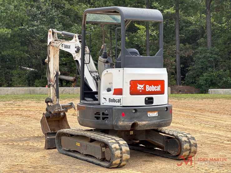 2017-bobcat-e26-image-1