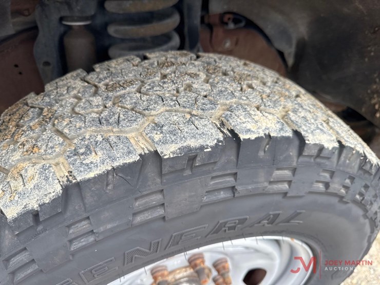 2016-ford-f250-xl-image-12