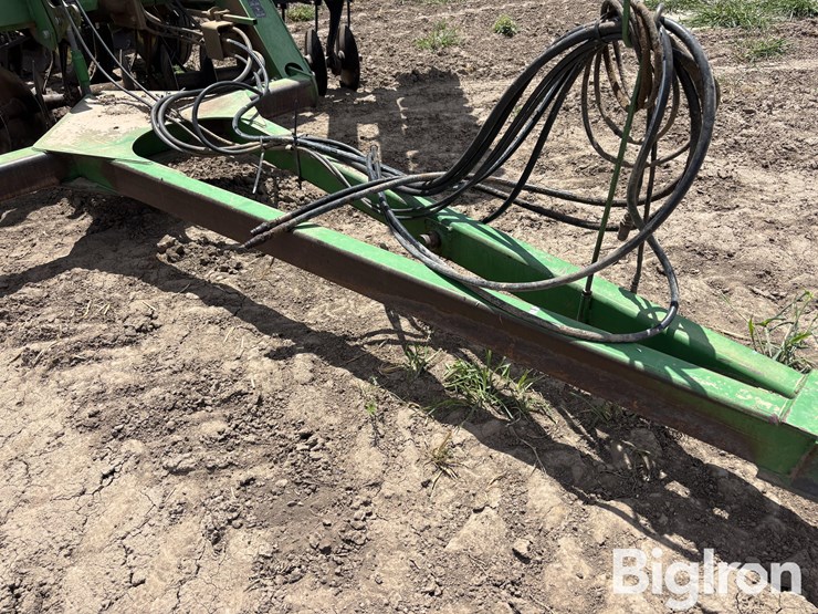 1990-john-deere-630-image-11