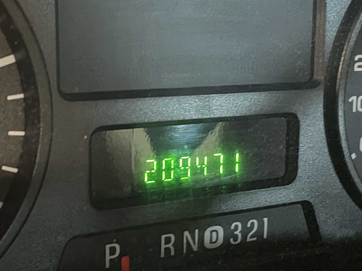 2005-ford-f550-xl-image-26